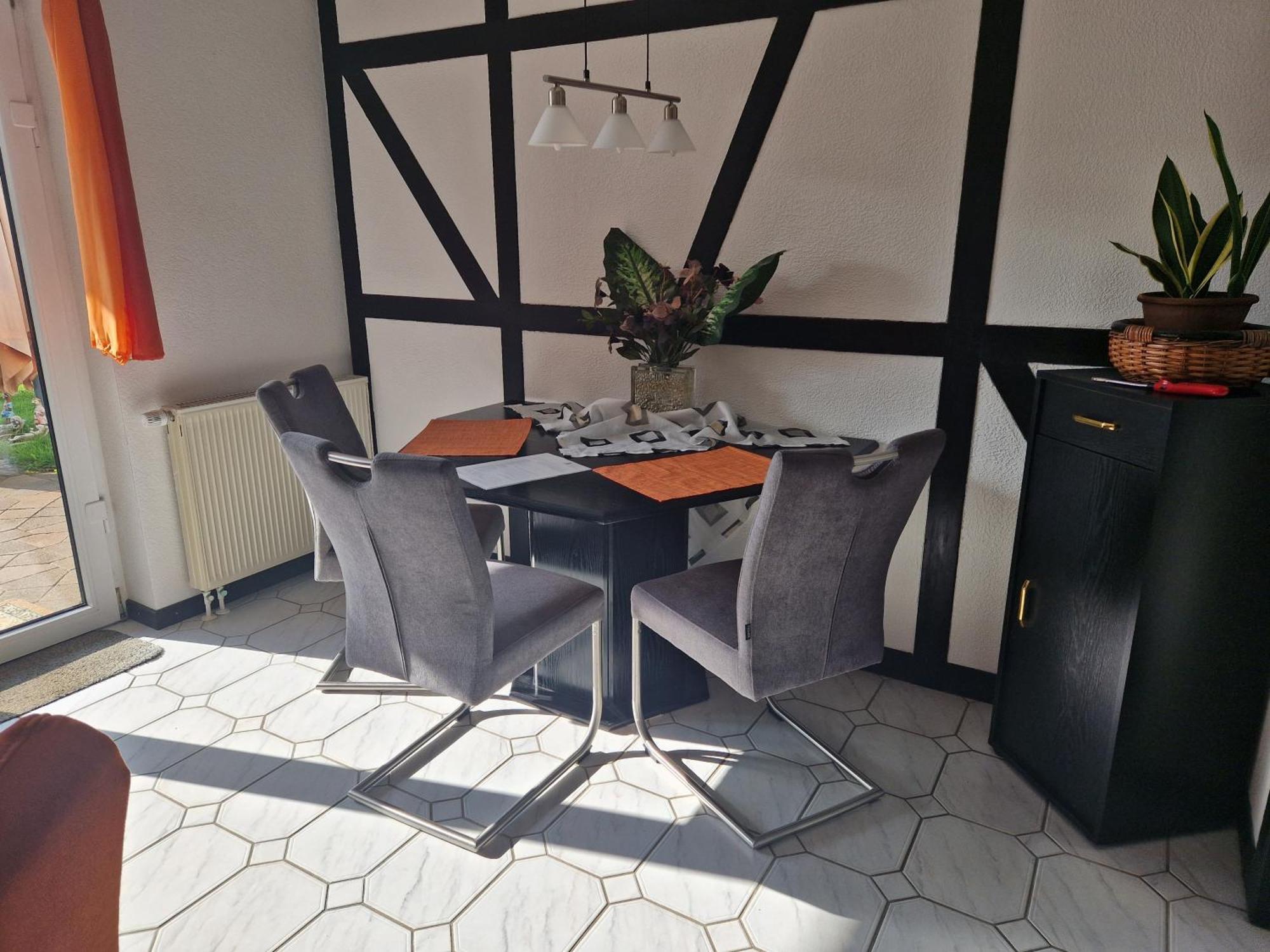 Ferienwohnung Pentagono Енгелскирхен Екстериор снимка